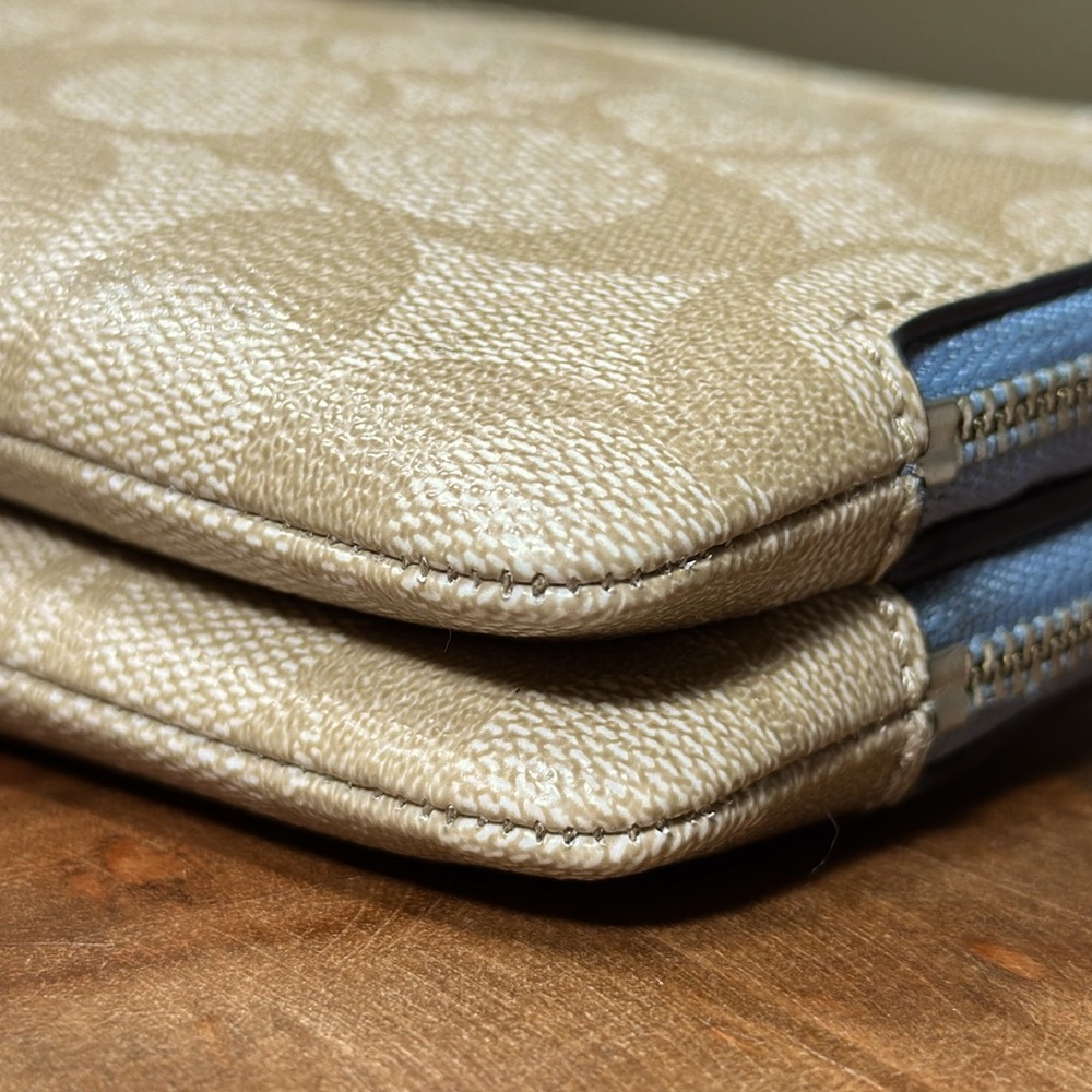 *HTF Color/Like-New* COACH Large Double Zip Wallet In Signature Canvas - Picture 8 of 14